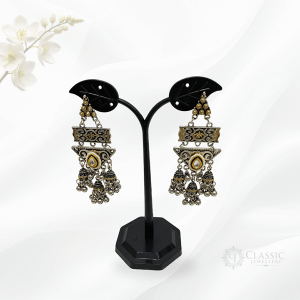 Silver Oxidized Dual Tone Earings - Image 2
