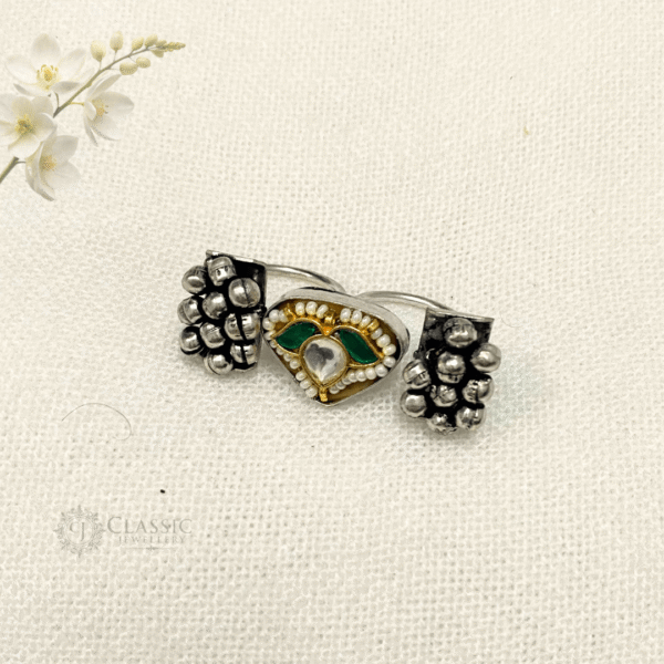 german-ring-green-2finger-1