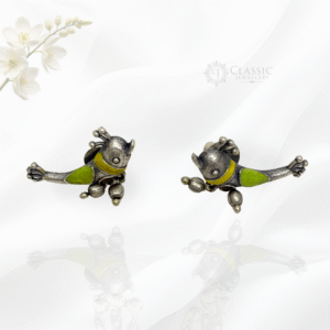 studs-earings