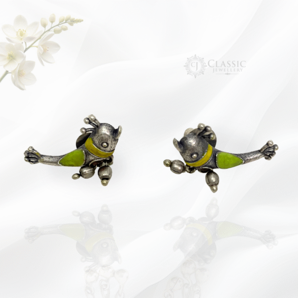 studs-earings
