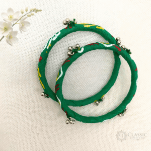 green-round-bangles
