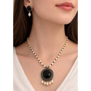 necklace1080-23