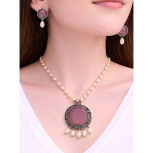 necklace1080-24